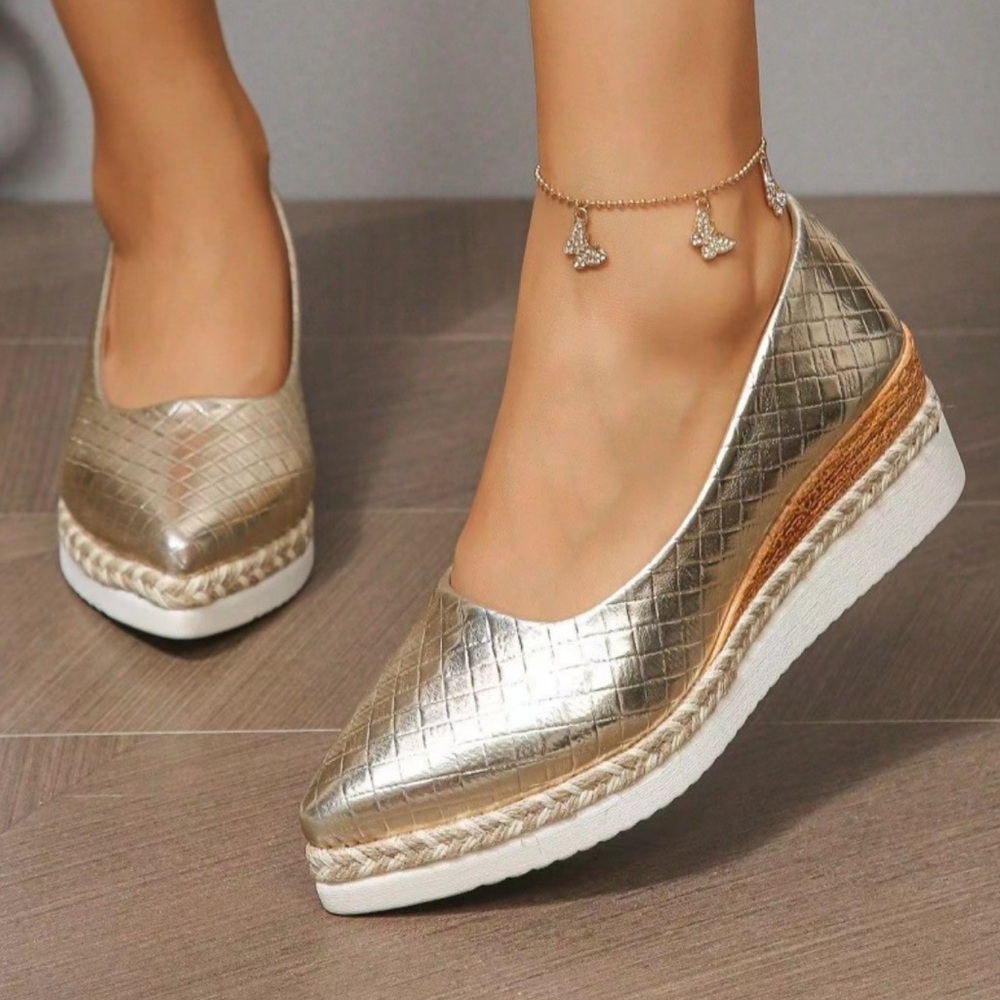 NWT Women's Woven Slip-On Platform Loafers, Gold, Espadrille Wedge Shoes Size 37